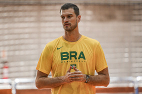 Tiago Splitter explains his signing with Paris, talks goals