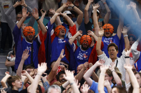 2024 Paris Olympics fans are shining like LeBron and KD
